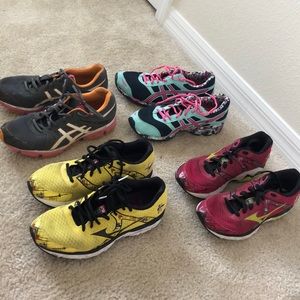 BUNDLE!! Running Shoes 👟